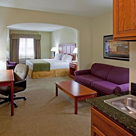 Holiday Inn Express Hotel And Suites Ada By Ihg Phòng bức ảnh