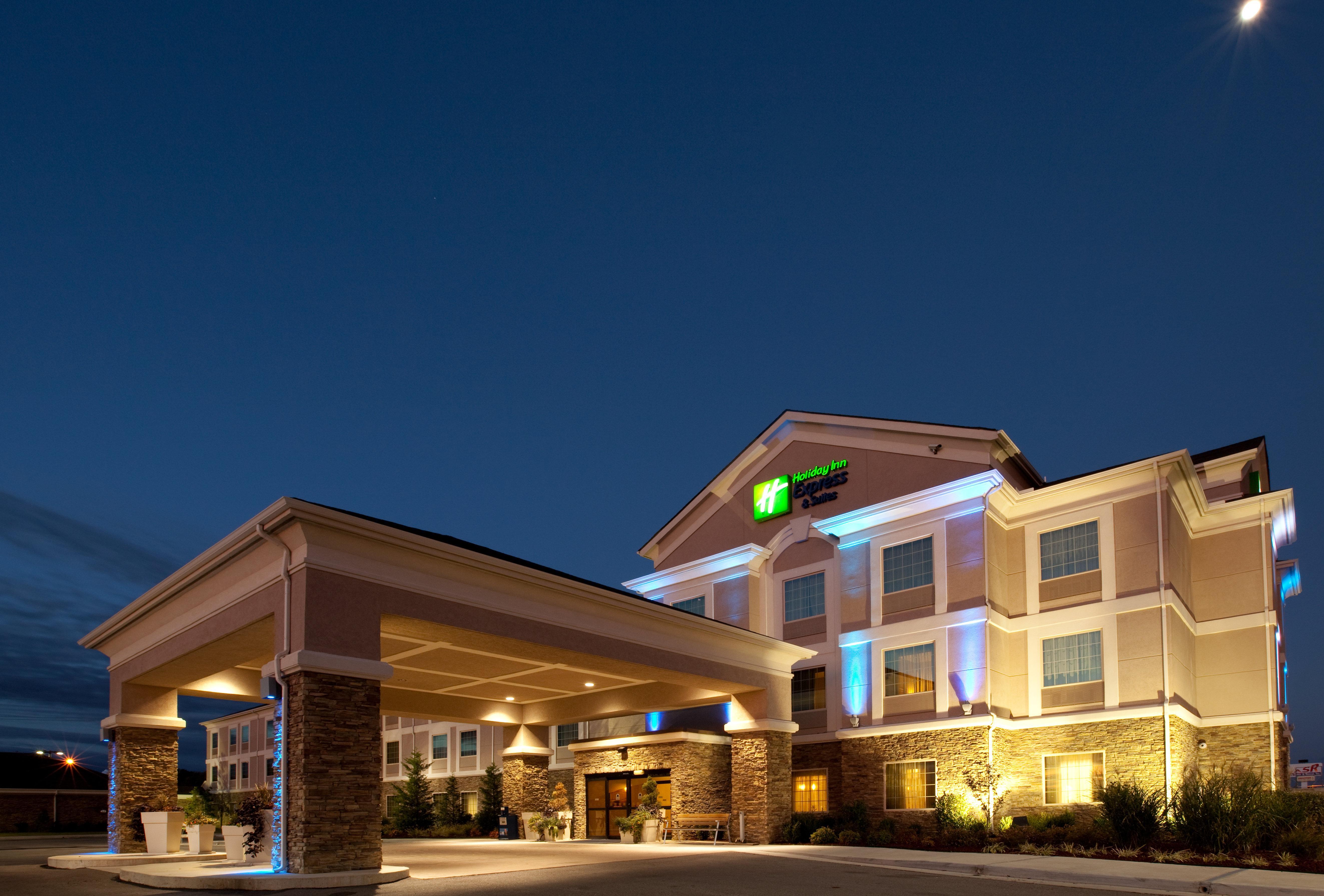 Holiday Inn Express Hotel And Suites Ada By Ihg Ngoại thất bức ảnh