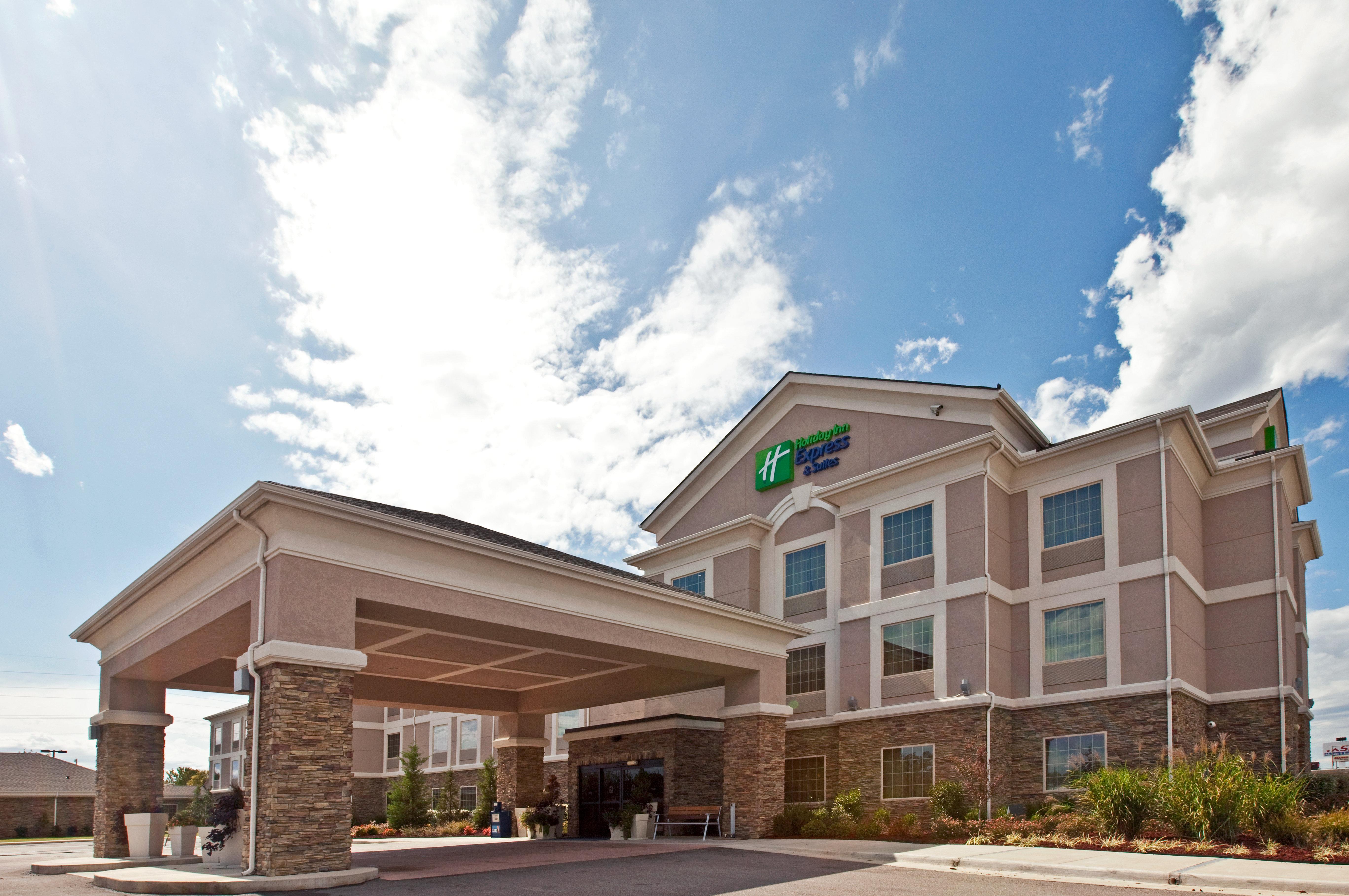 Holiday Inn Express Hotel And Suites Ada By Ihg Ngoại thất bức ảnh